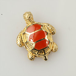 Round-Disc-gold-Butterfly-Good-Luck-turtoise-red-jade-pendant