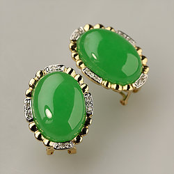 gold-diamond-green-jade-earring-GJE23