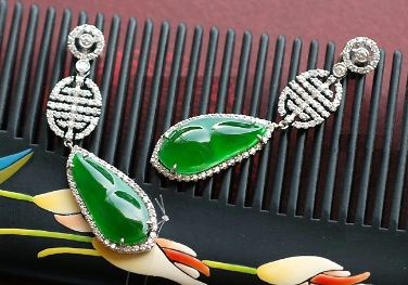 Imperial-Green-Jade-Earrings-with-Diamond-Accents